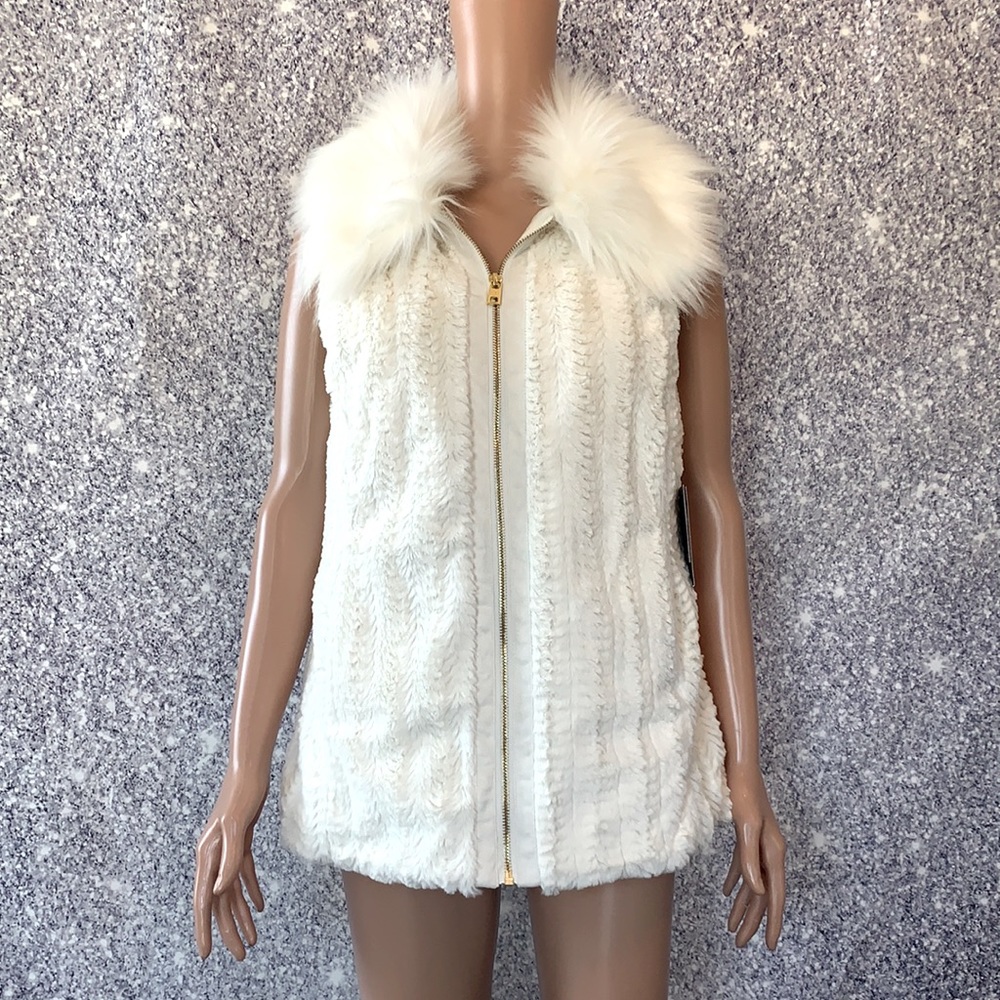 **SOLD**Marc New York Andrew Marc Faux Fur Vest